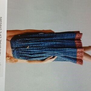 NWT Natural Life Emma midi dress Size M